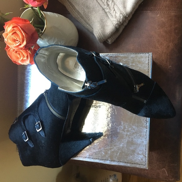 Sigerson Morrison Belle Ankle Boots - Picture 2 of 2